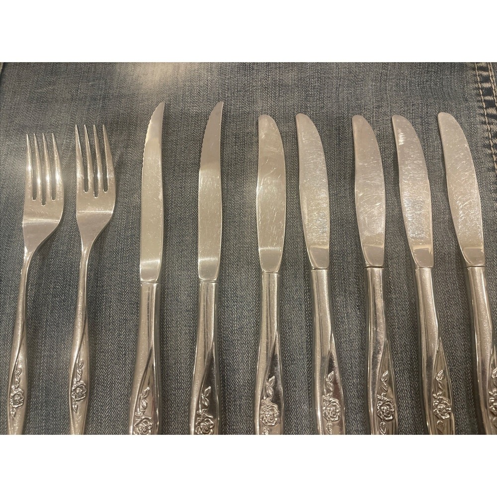 Oneida LASTING ROSE Dinner Steak Knives Forks Flatware Deluxe Stainless Lot 9